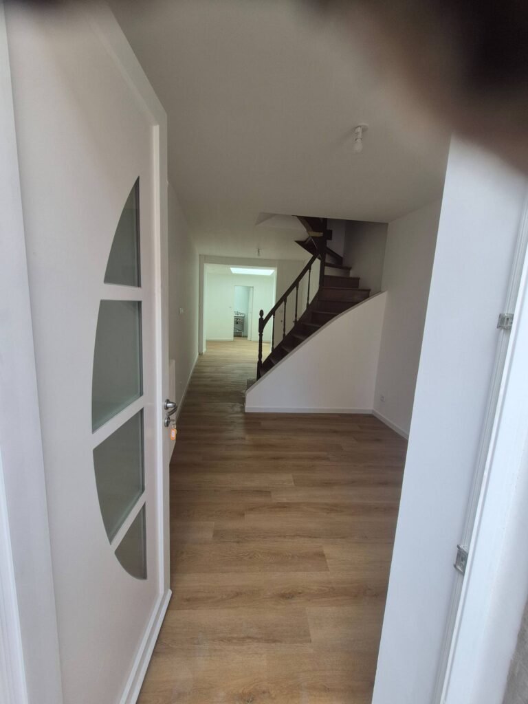 Rénovation de sol et escalier à Amiens