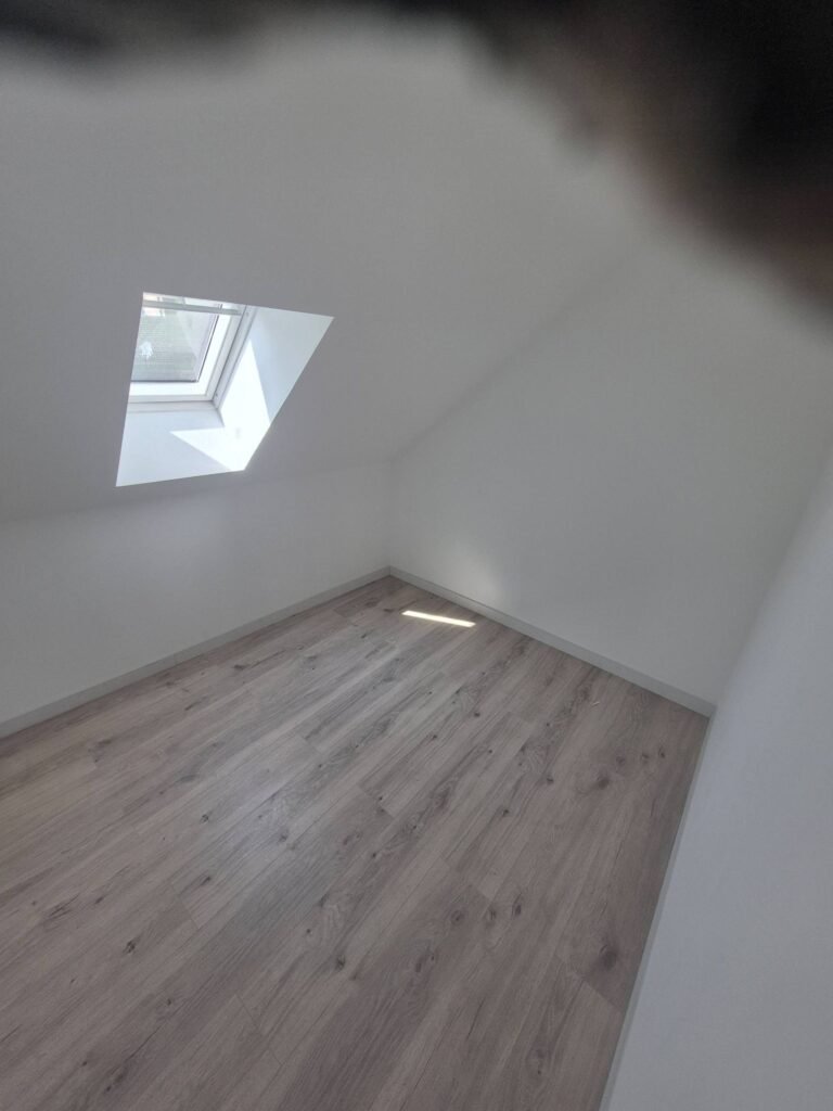 Installation de fenêtre de toit à Corbie